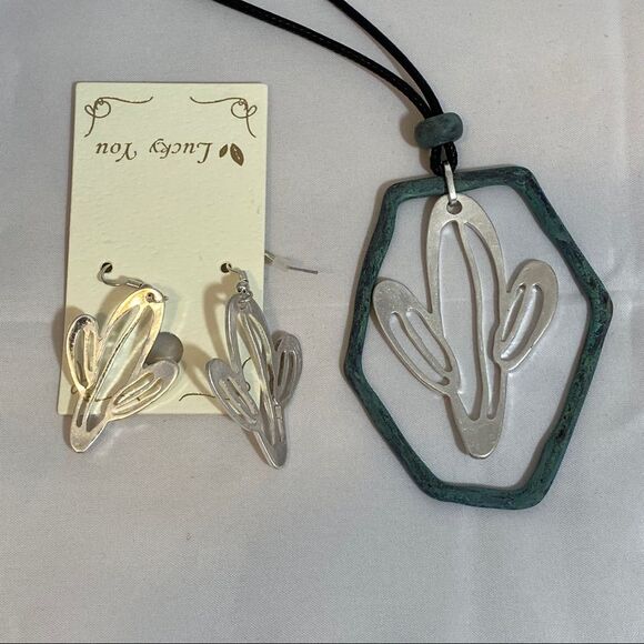 Cactus Silver Patina Necklace Earrings Set - Picture 4 of 7